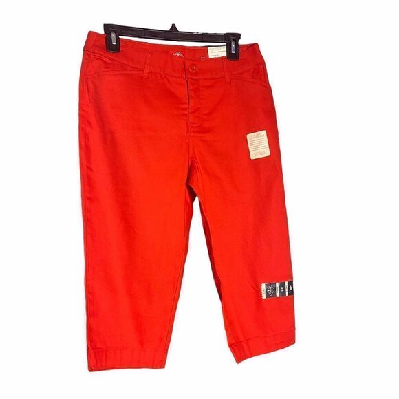 NWT St. John’s Bay Red Capri Pants Size 8P - Picture 1 of 6